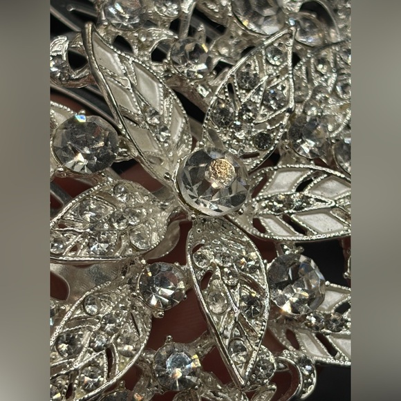 Bejeweled Silver Tone Metal Crystal Hair Comb Accessory, Wedding Bridal Princess - Picture 9 of 11